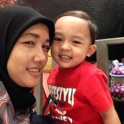 lusiana10207054's profile picture. Indonesia