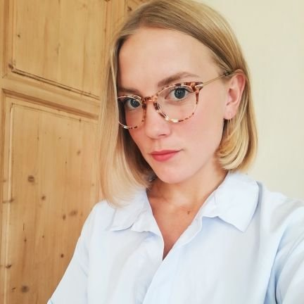 juliajulesss's profile picture. 