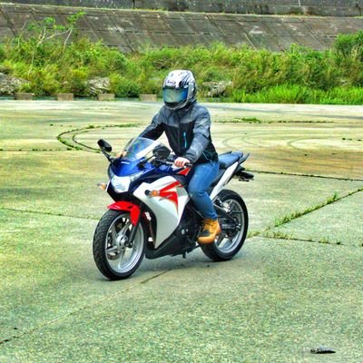 furutake1212's profile picture. 気まぐれにつぶやいてます。写真を気まぐれに撮ってます。カメラはD7000→α7Ⅱ→α7CⅡ。
気まぐれにはてなブログでブログ書いてます。