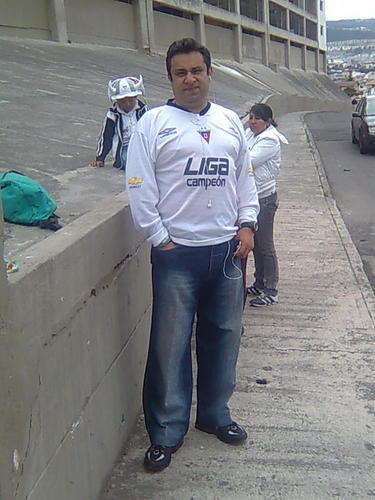 pancho301273's profile picture. SOY TRIGUEÑO DE 1.82CM,Y DE 198lbs.COMO AMIGO ME CONSIDERO UNA PERSONA HONESTA Y LEAL, ME GUSTA LA MUSICA ROMANTICA PERO ESCUCHO DE TODO.