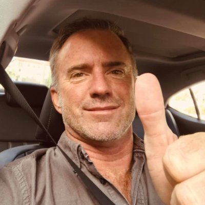 DurandPierre075's profile picture. Le bonheur ne s'acquiert pas, il ne réside pas dans les apparences, chacun d'entre nous le construit à chaque instant de sa vie avec son coeur.