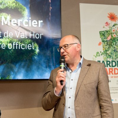 #Breton
Dirigeant SCEA MERCIER Pépinières
Producteur Kérisnel
Producteur de #camélias, #vivaces & #graminées
Président de @val_hor
#LeVegetalEstEssentiel