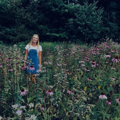 rachaeldevenyi's profile picture. UofG | save the bees