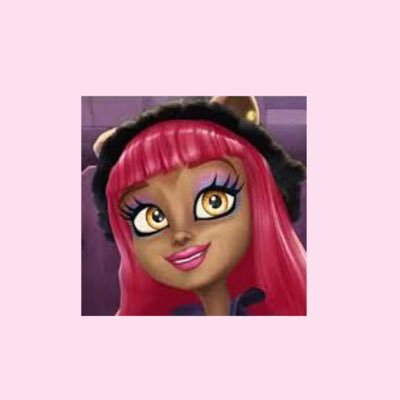 wantedwerewolf's profile picture. ❝𝙄’𝙢 𝙙𝙮𝙞𝙣𝙜 𝙛𝙤𝙧 𝙢𝙮 𝙤𝙡𝙙𝙚𝙧 𝙨𝙞𝙗𝙡𝙞𝙣𝙜𝙨 𝙩𝙤 𝙨𝙩𝙤𝙥 𝙩𝙧𝙚𝙖𝙩𝙞𝙣𝙜 𝙢𝙚 𝙡𝙞𝙠𝙚 𝙖 𝖇𝖆𝖇𝖞.❞