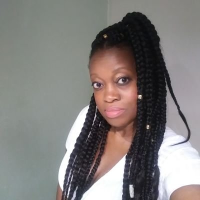 Makeup and Image Artist, blogger and lover of all things beautiful. Makeup, Hair, Fashion, Food, Home Decor and LIFE are all expressions of the beauty w/in!