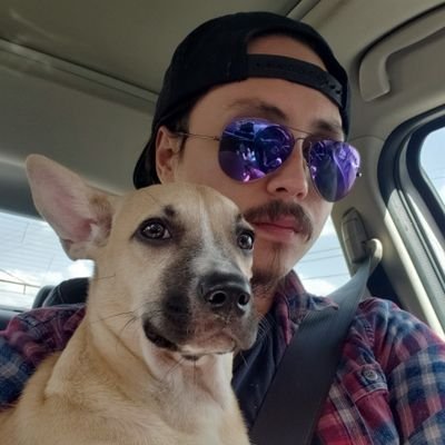 just some dude that like's to play games with friends... sometime i stream on twitch 🤷‍♂️https://t.co/O2lxaWzTRQ