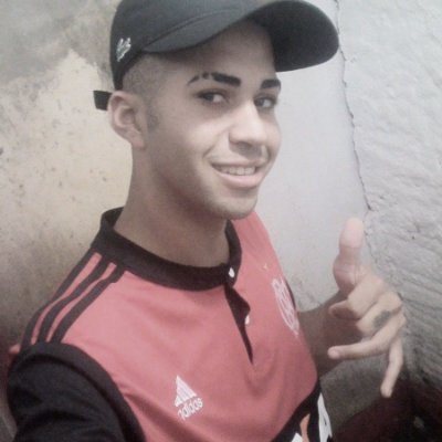 Faça Da Sua Vida Um Baseado: Enrole Os Problemas, Acenda As Idéias, Trague As Felicidades, Prenda As Alegria, Solte As Tristezas E Aproveite A Vida ate a ponta.