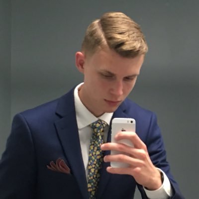 robro_6's profile picture. I like waffles