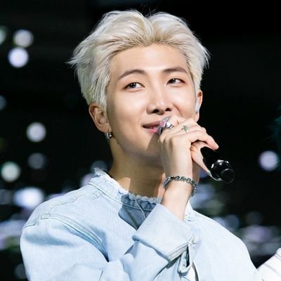 Hi 
Iam first Lady Mr. President (Namjoon) wife
forever A. R. M. Y
love yourself
love myself