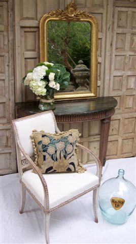 European antiques for home and garden, distinctive decor, and exquisite gifts.