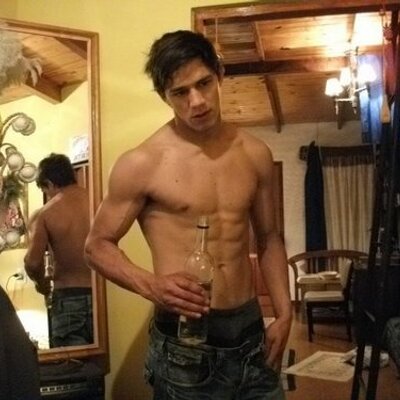 Profile Picture of Guillermo Alexander (@guill3_1422) on Twitter