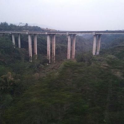 gedeanjar's profile picture. Apa ajalah