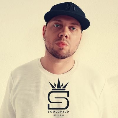 International Club DJ ● Remix Killer ● Songwriter ● R&B Specialist ● Spotify Curator ● Voted