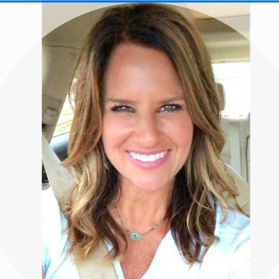 DonnettGarrett's profile picture. I think happy people are the prettiest people. I love Jesus, I love my Family, I believe in miracles and miss my sweet Daddy in Heaven!