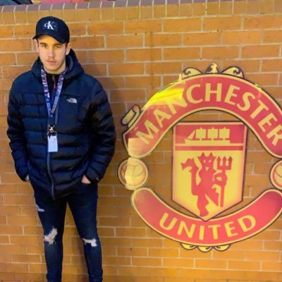 19 years old , support the biggest football team in the world @ManUtd and also don’t come at me messi lick arses , CR7 100% the better play #MUFC_FAMILY🔴⚫️⚪️