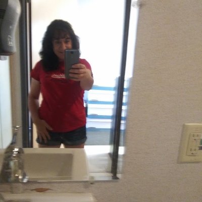 vatuc1212's profile picture. 