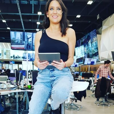 Periodista. En @ciudad_magazine (digital & TV). Me gustan las palabras, el fútbol, comer rico. Soy zurda. Ig: @micalevitt