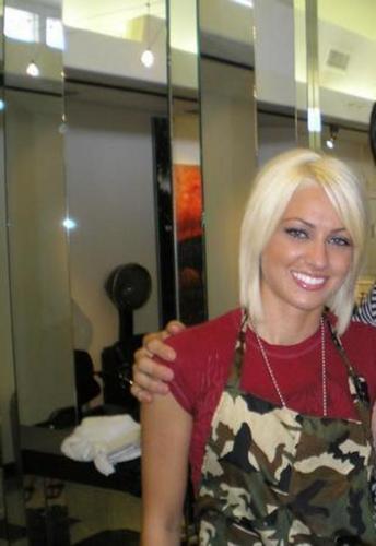 TeamGenaA7X's profile picture. Im Gena [[RP]] Lookin for my Zacky and some friends :)