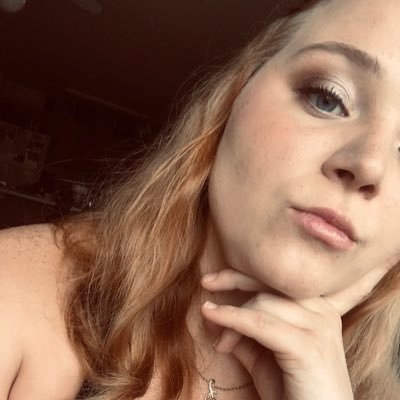 MoMo_Karasek's profile picture. UWEC class of 2021, Future Nurse