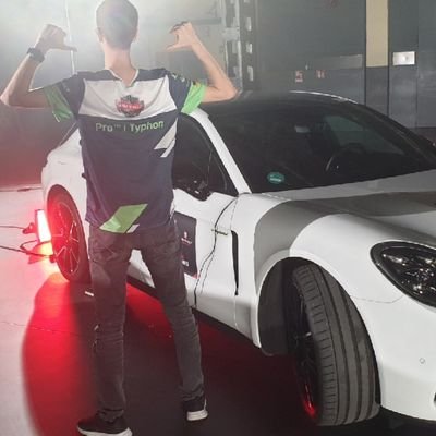 milaneric_'s profile picture. 