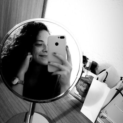 patriciaabrao11's profile picture. ADE UGR📈