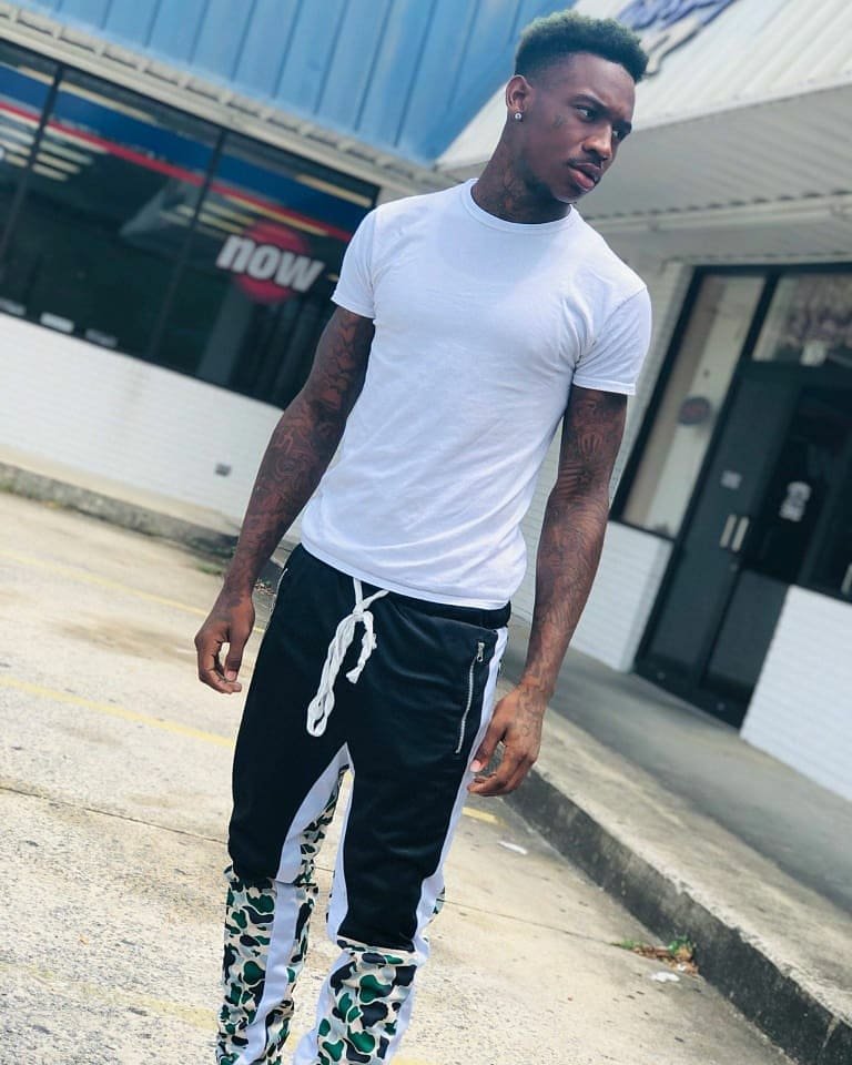 NEWPAGE Known as @Jreal3much 🎵Artist #AtlantaBred #GainOverEverything #RKE #ROYALKINGS 👑 #400 #TTP #NewsongRosePetals 👉🏾 https://t.co/F5FbBGsk8x