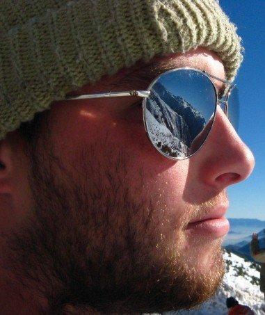 r0gerthat's profile picture. 