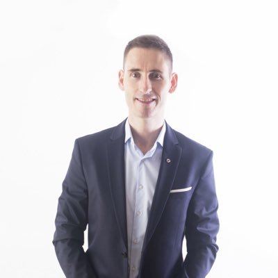 Veterinario por vocación, directivo de una empresa biotecnológica por elección, disfruto aprendiendo cada día y rodeándome de gente con valores!