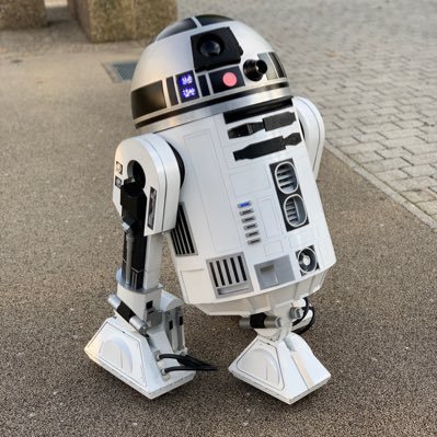 R2 Astromech Droid, Trying to avoid Jawas also on Instagram and TikTok R2TK.Droid