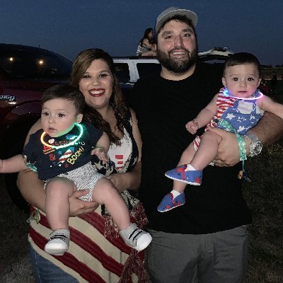 AmberDenise_716's profile picture. 21; Lost but slowly finding my way.