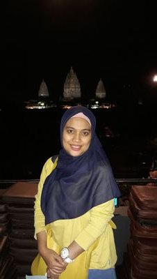 nur_miladiyah's profile picture. love, live, laugh