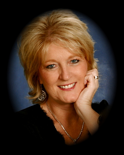 Wife-Mom-Nonna-CancerSurvivor-REALTOR(R)-Family is my first love and real estate is next (other than sports, that is). If you're in the market, let me help!!