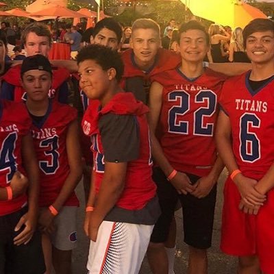 ARCADIA HS PHX | WR #6 | 6’5 170 | 4.7 40yd | 3.0 gpa | C/O ‘23 |