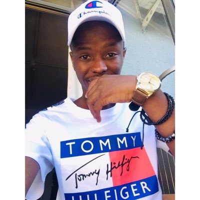 tshepoedgarkar1's profile picture. 🏡 056 🇿🇦 📍 中国🇨🇳 (湖北武汉大学） 📚 WUDA (武大） Liverpool ( YNWA ) 🏴󠁧󠁢󠁥󠁮󠁧󠁿 Barcelona 🇪🇸 Kaizer Chiefs 🇿🇦