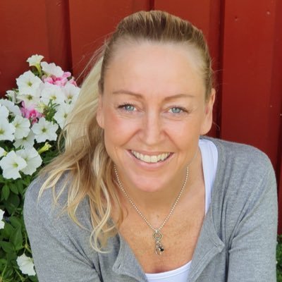 Pedagog som brinner för lärandet i alla dess former. Morgonpigg och godisberoende.