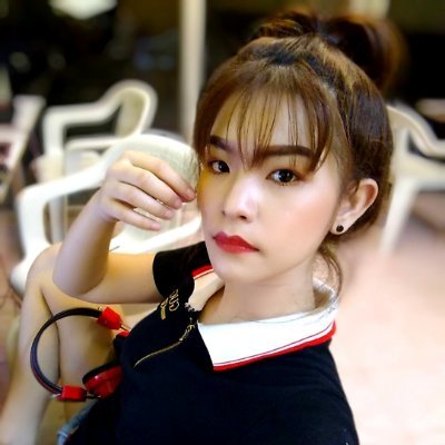 poowador's profile picture. 