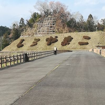 東工大院卒    無線通信/NW/DB/AI    野球と旅行が好き