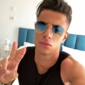 our love is a miracle ♥☺
私たちの愛は奇跡です ♥ 🙄
professional football player😍🤩
🇩🇿🇩🇿algerie mon amour❤💕🇩🇿🇩🇿