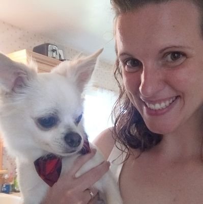 Cassandraricht1's profile picture. I live a gluten-free lifestyle I try to stay as natural as possible and everything that I do. I hate makeup I hate fake people I love nature and I love art.