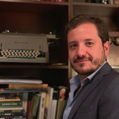Profesor de literatura. Consultor educativo. Gestión Escolar.