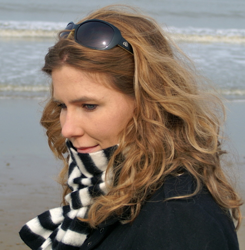 sabrina_thoen's profile picture. Communicatieadviseur NLO I Stapel op m'n 3 kids I Tennis I Lezen (hardcopy!) I Muziek