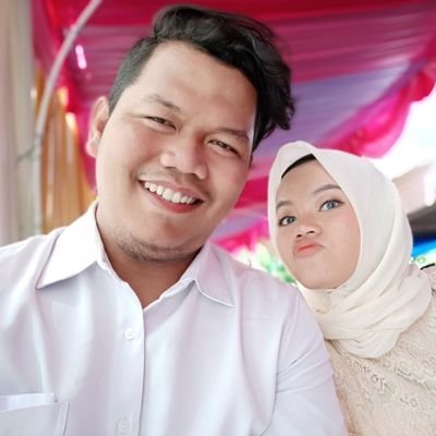 Achmad_Riduuwan's profile picture. Apapun yang ada kita syukuri aja, semua ada jalannya dan semua ada prosesnya. tergantung kita yang berusaha, bertawakal dan berdoa.