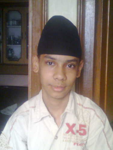 To know me juzz follow me @twitter....