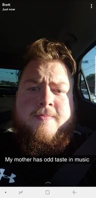 Gamer and affiliated Twitch streamer, spend most of my time working but when gaming you'll find me on Apex or Escape from Tarkov.