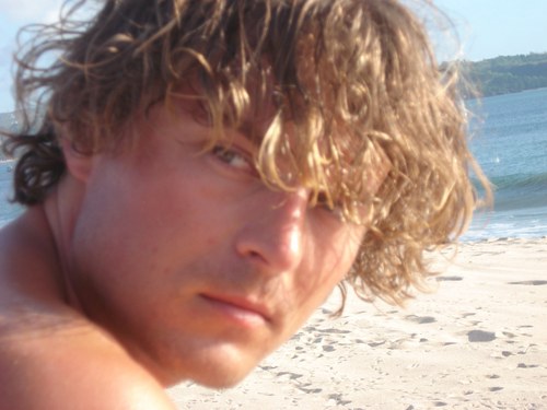 JoostLagerberg's profile picture. vaak gebiologeerd door mensen die in Amsterdam nog niet dood gevonden zouden willen worden