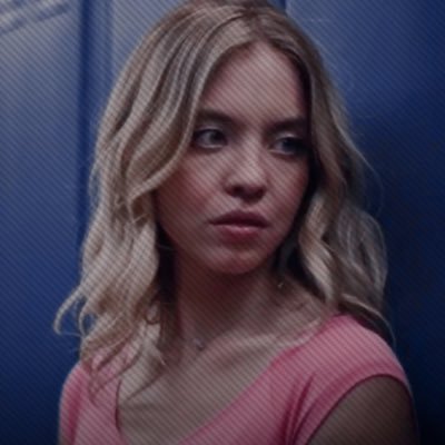 I may not have dated the infamous Bryce Walker but I’m still Chloe’s twin. {13RW}