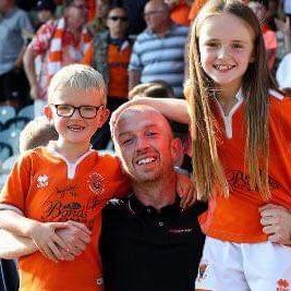 Proud dad of Emme and Sonny ,MASSIVE Blackpool F.C fan. R.I.P Original Mucker Lee Hindley
