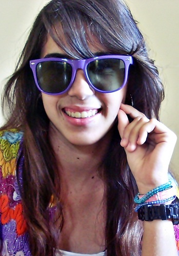 Olá .  eu soou a Anna Waleska, tenho 15 anos . ^^'