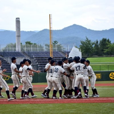 日々の活動や試合結果を報告していきます。応援よろしくお願いします。 //関西六大学学生軟式野球連盟に所属 //R1西日本大学軟式野球選手権大会優勝！R1全日本大学軟式野球選手権大会第3位！H31春リーグ優勝！H30秋リーグ優勝！    DMにて入部申し込み・質問等受け付けております！