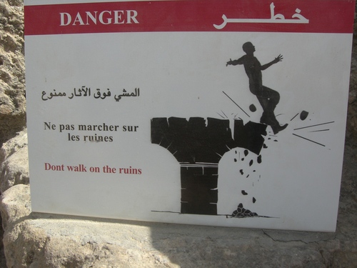 Don_Dara_Don's profile picture. 石橋叩かず、渡って崩落。
それでも、私はひた進む。

些細なをかしを書き綴りつつ、
今日という日を生きてゐく。犀の角のように唯独り歩め。(まちづくり/Urban Design/ロンダ/一人旅/backpacker/裏路地/浜松/仙台/チュニジア/ネパール/NY/バイク/写真/芝居/ギターetc...)中村吾郎。